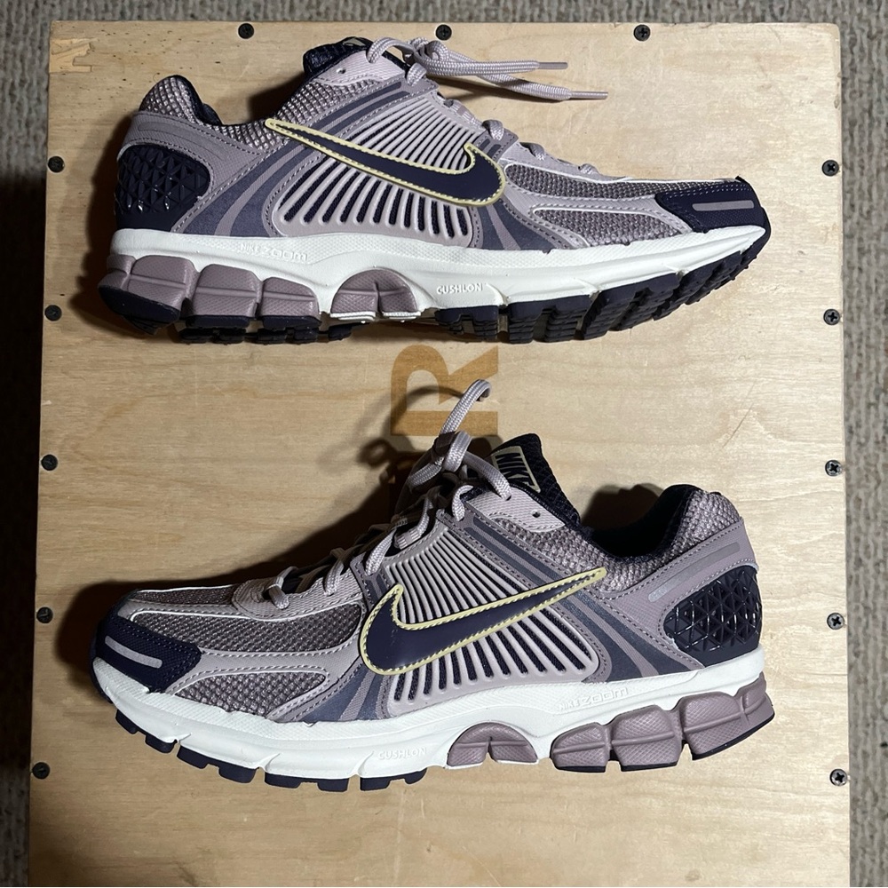 Nike Gray and Black Sneakers